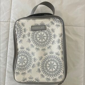 Madden Girl Whiteboard and Gray Floral Lunch Bag